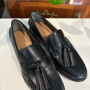Banana Republic Black Leather Tassel Loafers Women’s Size 9